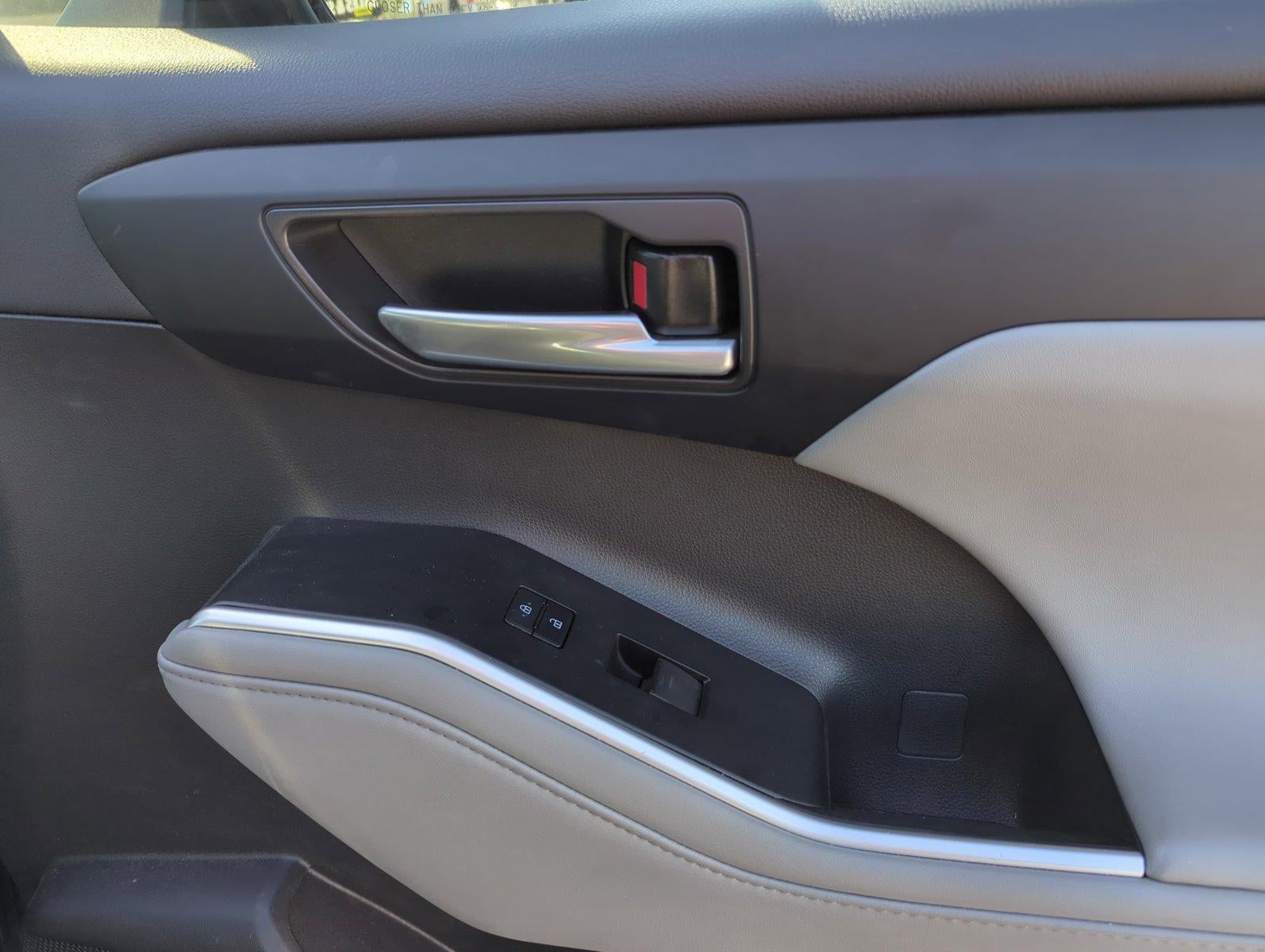 2023 Toyota Highlander XLE FWD (Natl)