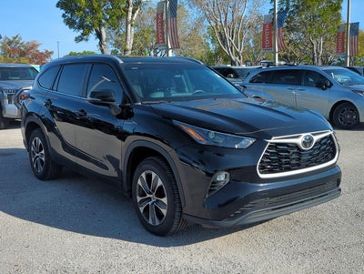 2023 Toyota Highlander XLE FWD (Natl)