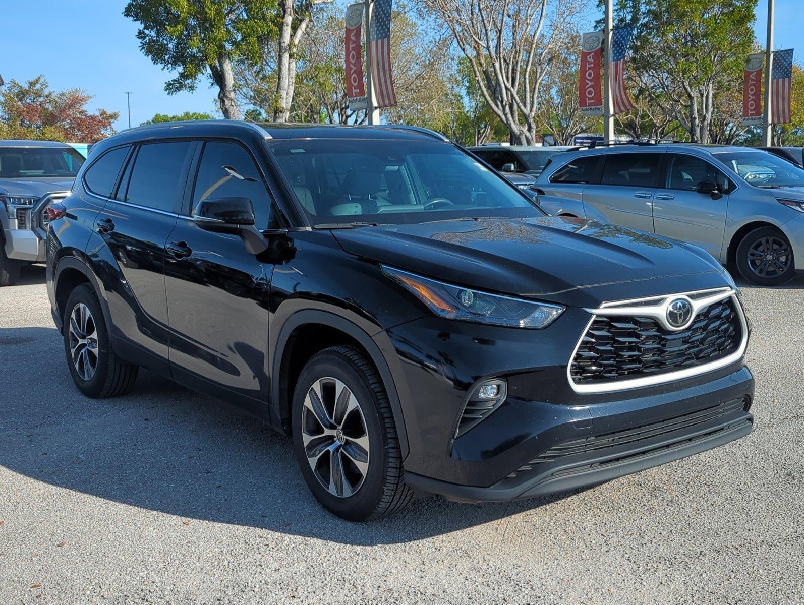 2023 Toyota Highlander XLE FWD (Natl)