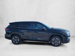 2023 Toyota Highlander XLE FWD (Natl)