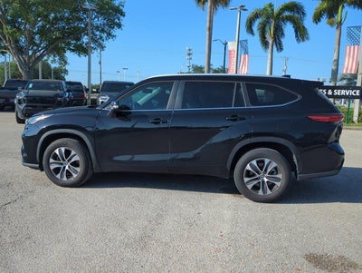 2023 Toyota Highlander XLE FWD (Natl)