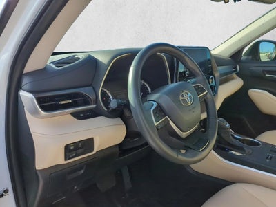 2024 Toyota Highlander XLE FWD (Natl)