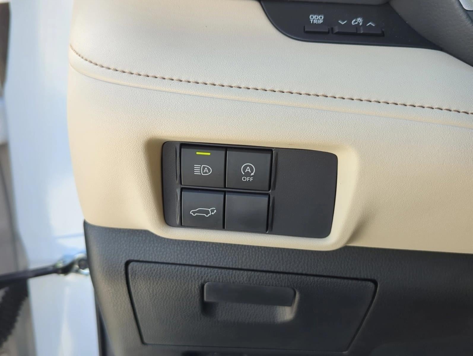 2024 Toyota Highlander XLE FWD (Natl)