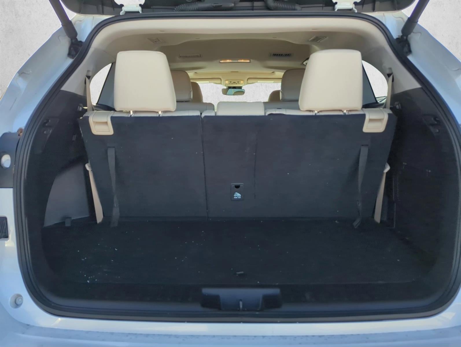 2024 Toyota Highlander XLE FWD (Natl)
