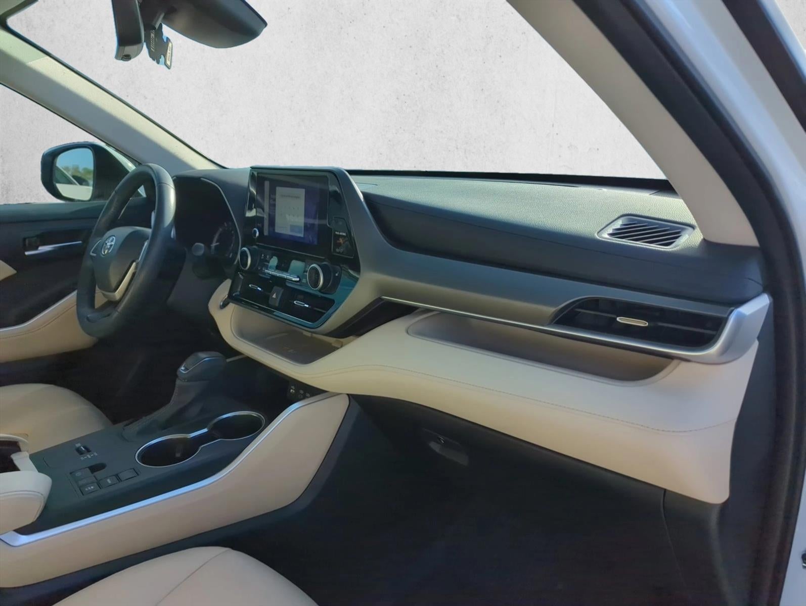 2024 Toyota Highlander XLE FWD (Natl)