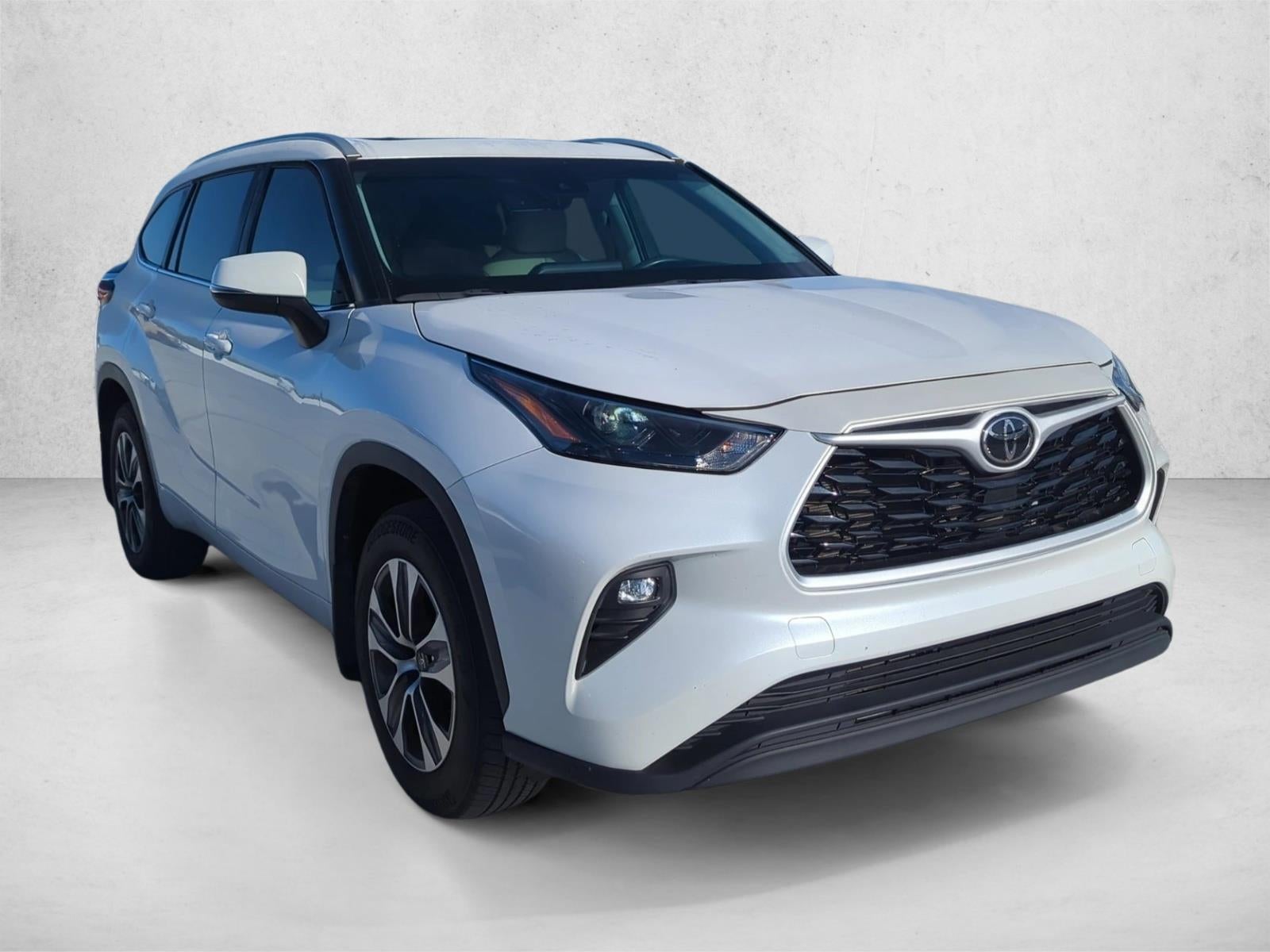 2024 Toyota Highlander XLE FWD (Natl)