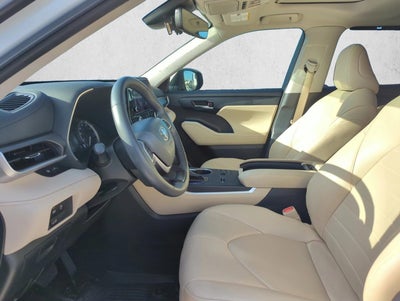 2024 Toyota Highlander XLE FWD (Natl)