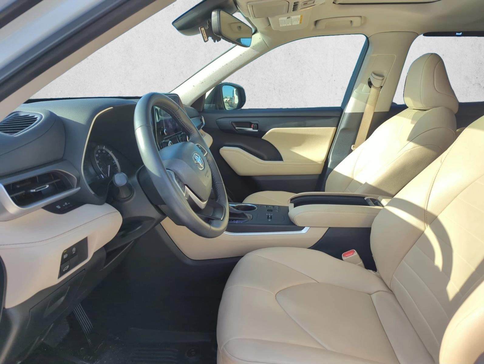 2024 Toyota Highlander XLE FWD (Natl)