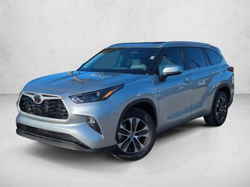 2023 Toyota Highlander XLE FWD (Natl)