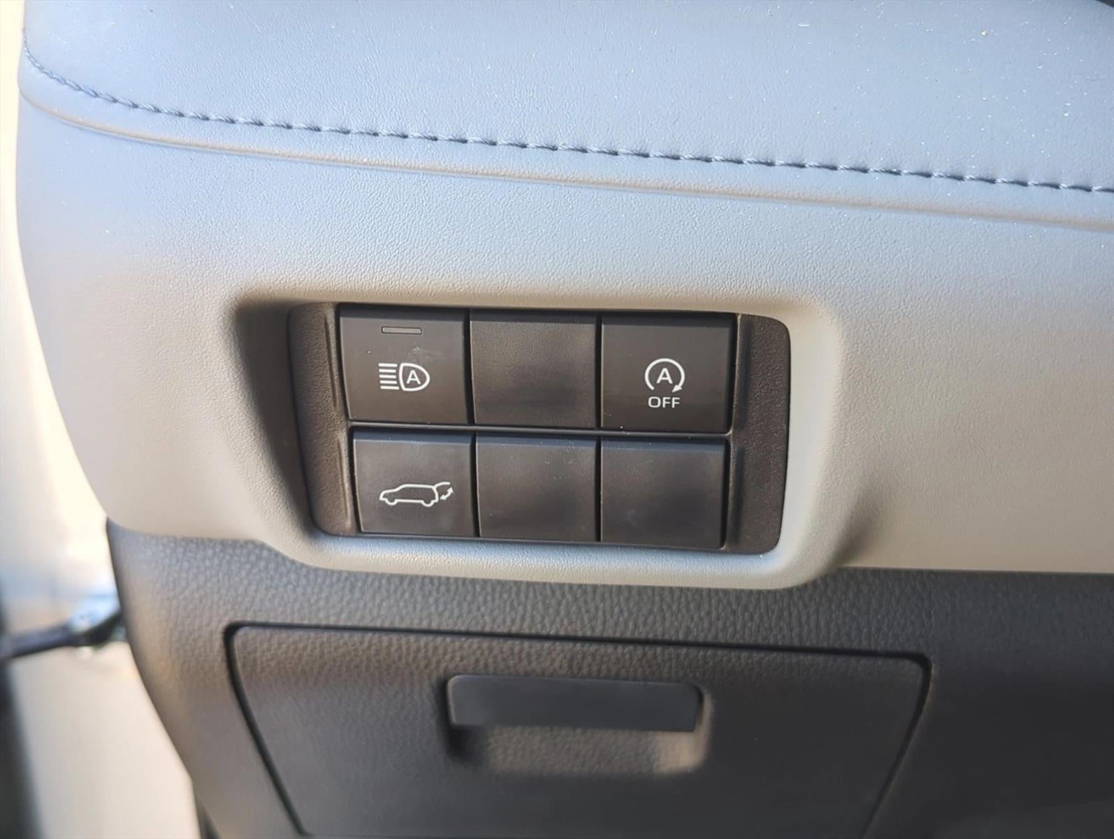 2023 Toyota Highlander XLE FWD (Natl)