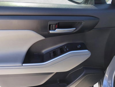 2023 Toyota Highlander XLE FWD (Natl)