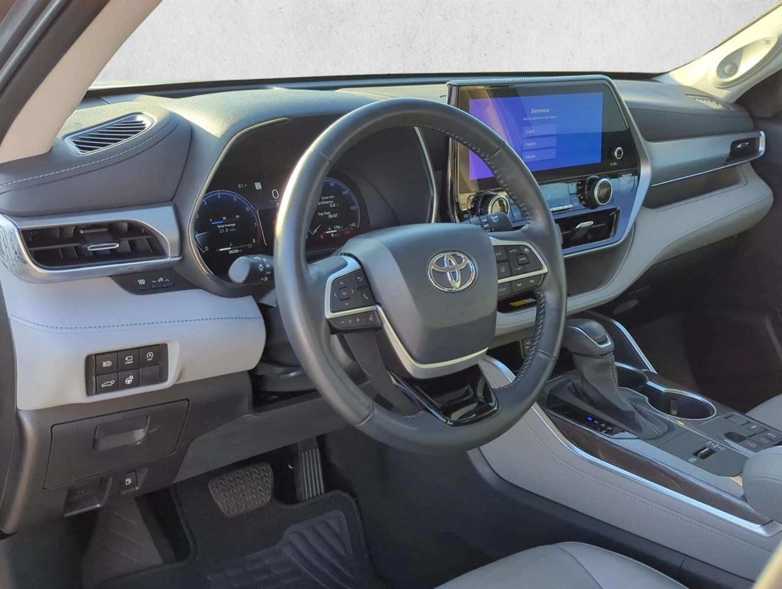 2023 Toyota Highlander Platinum FWD (Natl)
