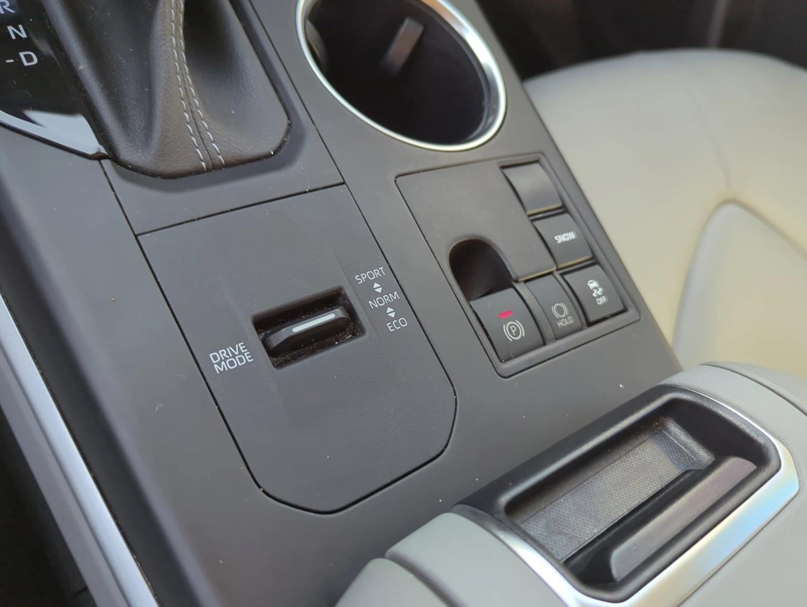 2023 Toyota Highlander XLE FWD (Natl)