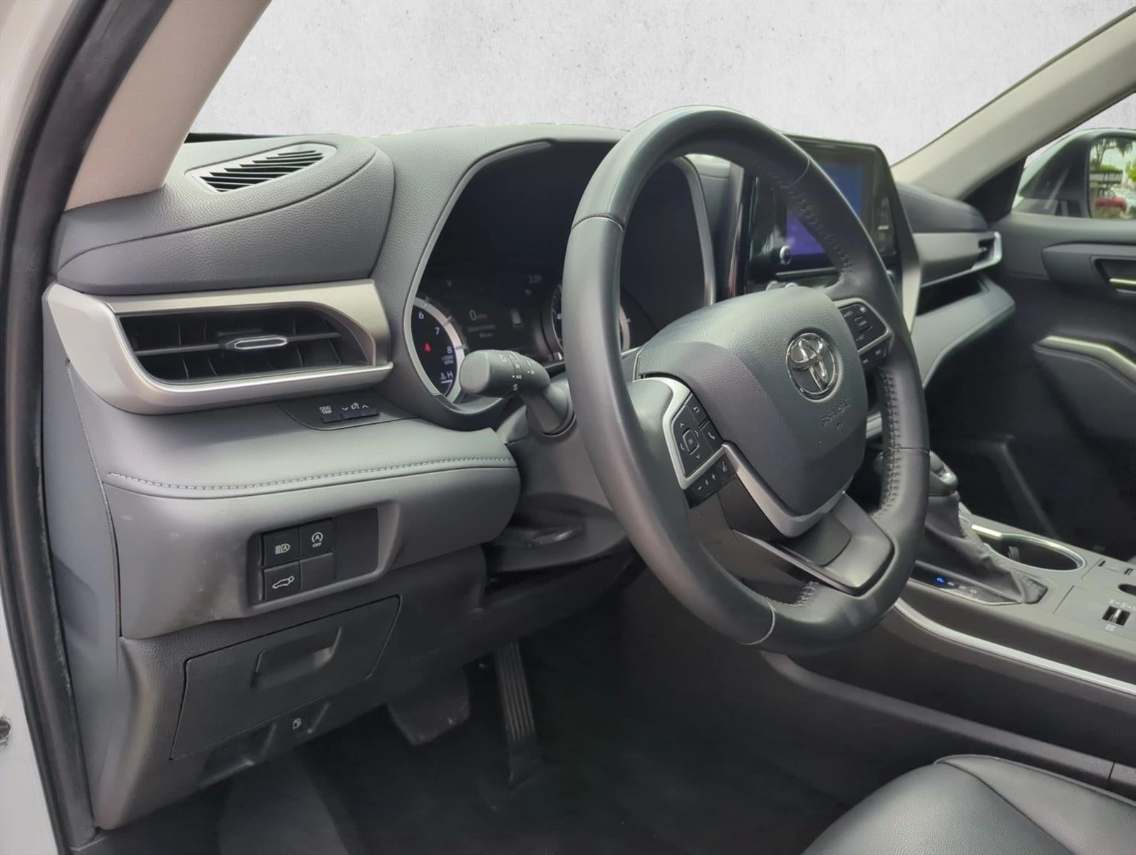 2024 Toyota Highlander XLE FWD (Natl)