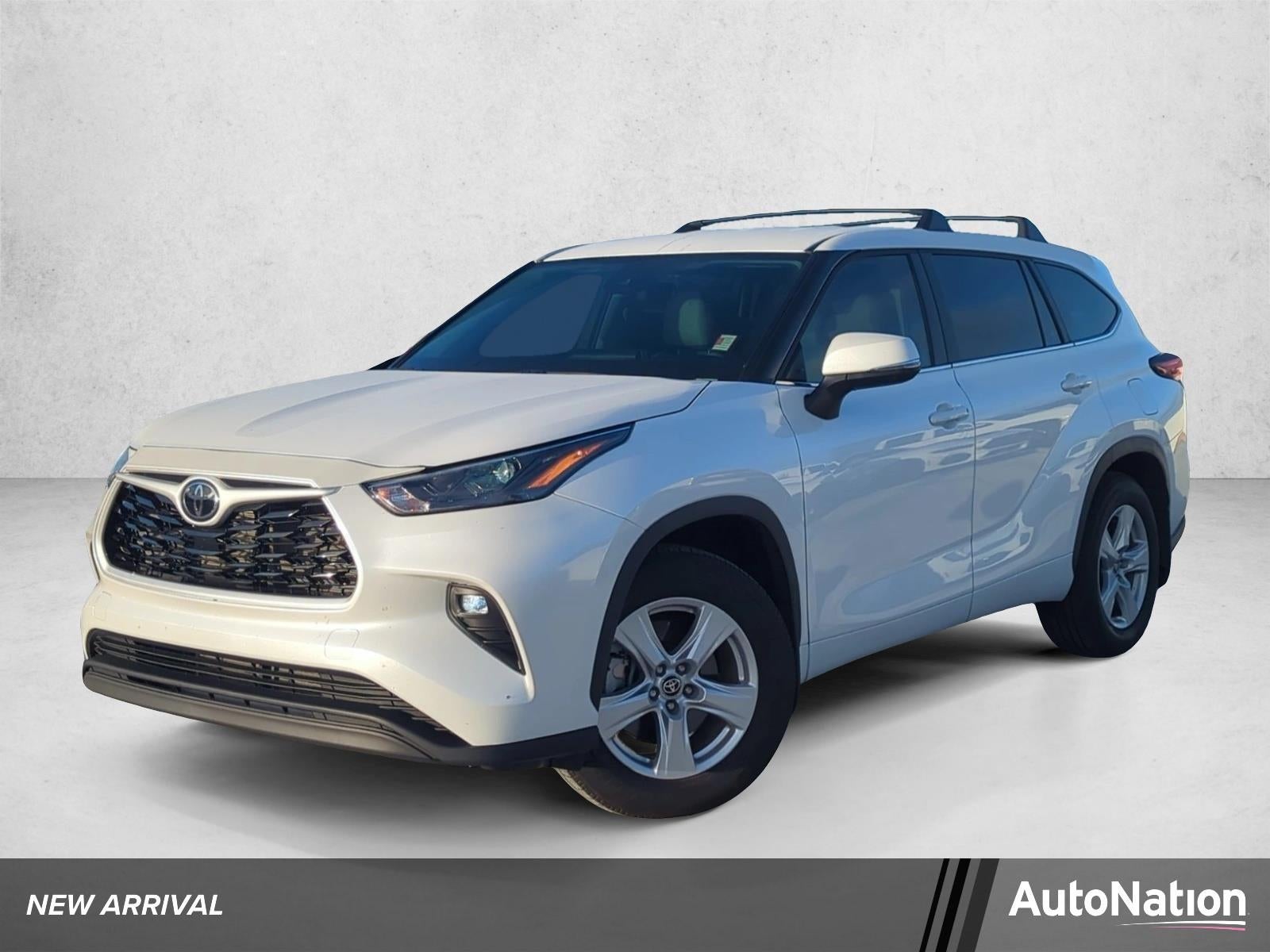 2025 Toyota Highlander LE FWD (GS)