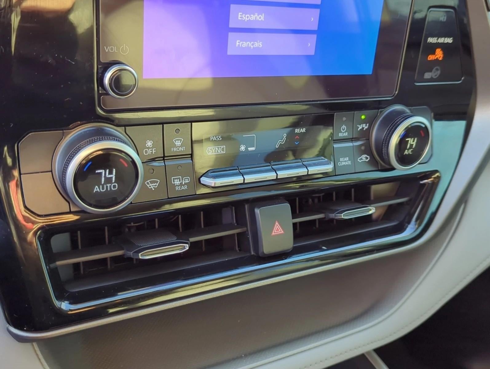 2025 Toyota Highlander LE FWD (GS)