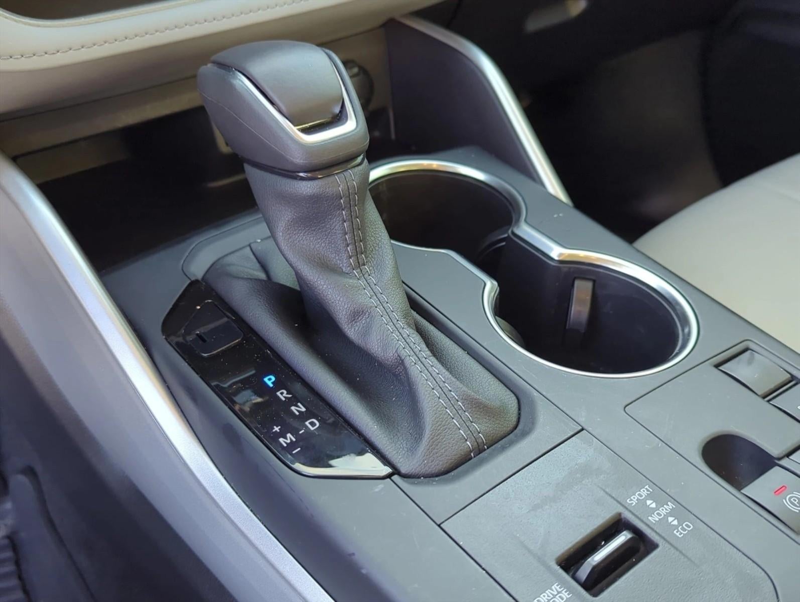 2025 Toyota Highlander LE FWD (GS)