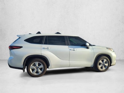 2025 Toyota Highlander LE FWD (GS)