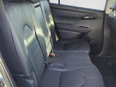2023 Toyota Highlander XLE FWD (Natl)