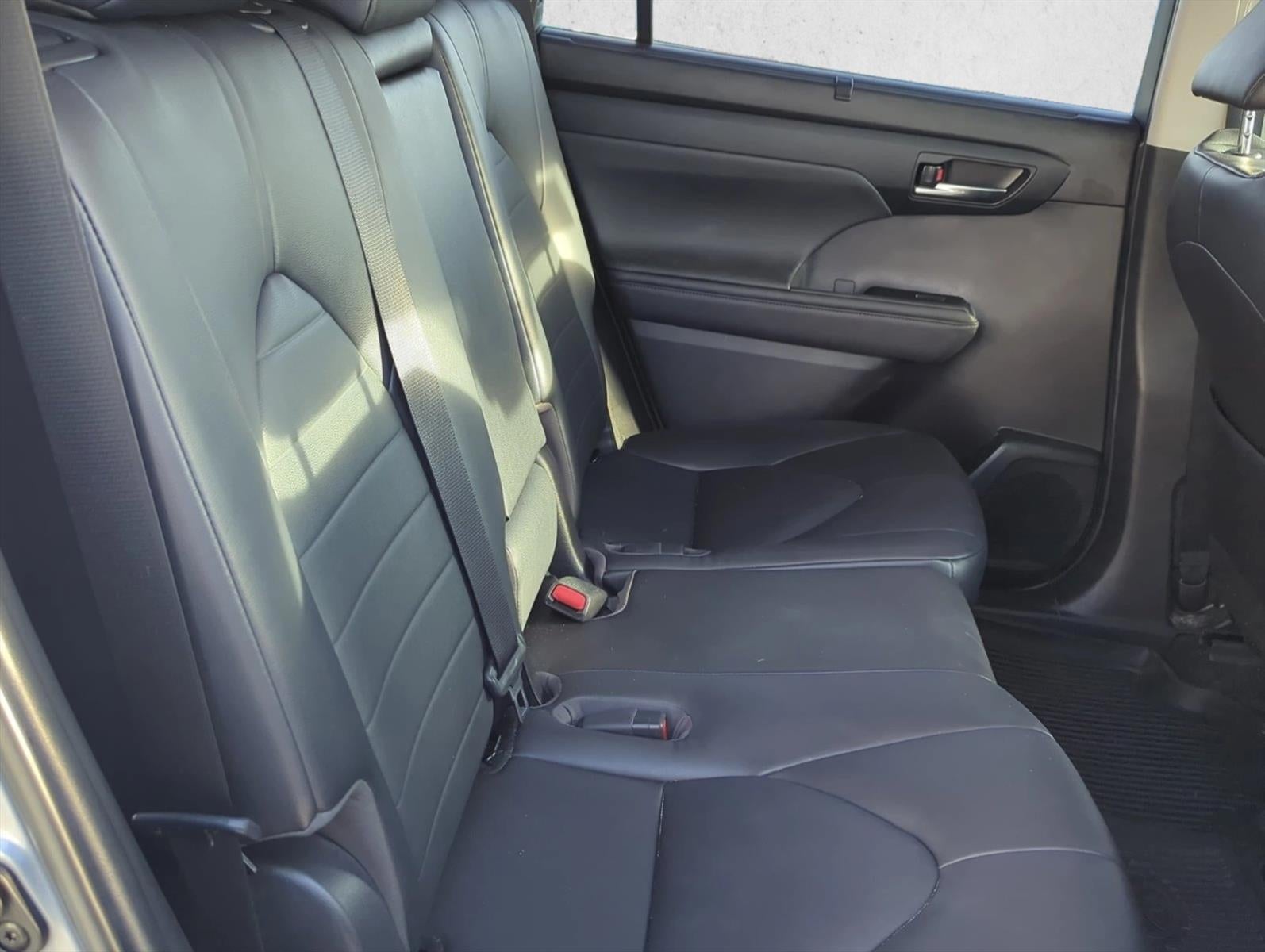2023 Toyota Highlander XLE FWD (Natl)