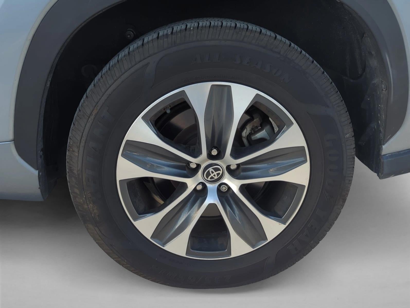 2023 Toyota Highlander XLE FWD (Natl)