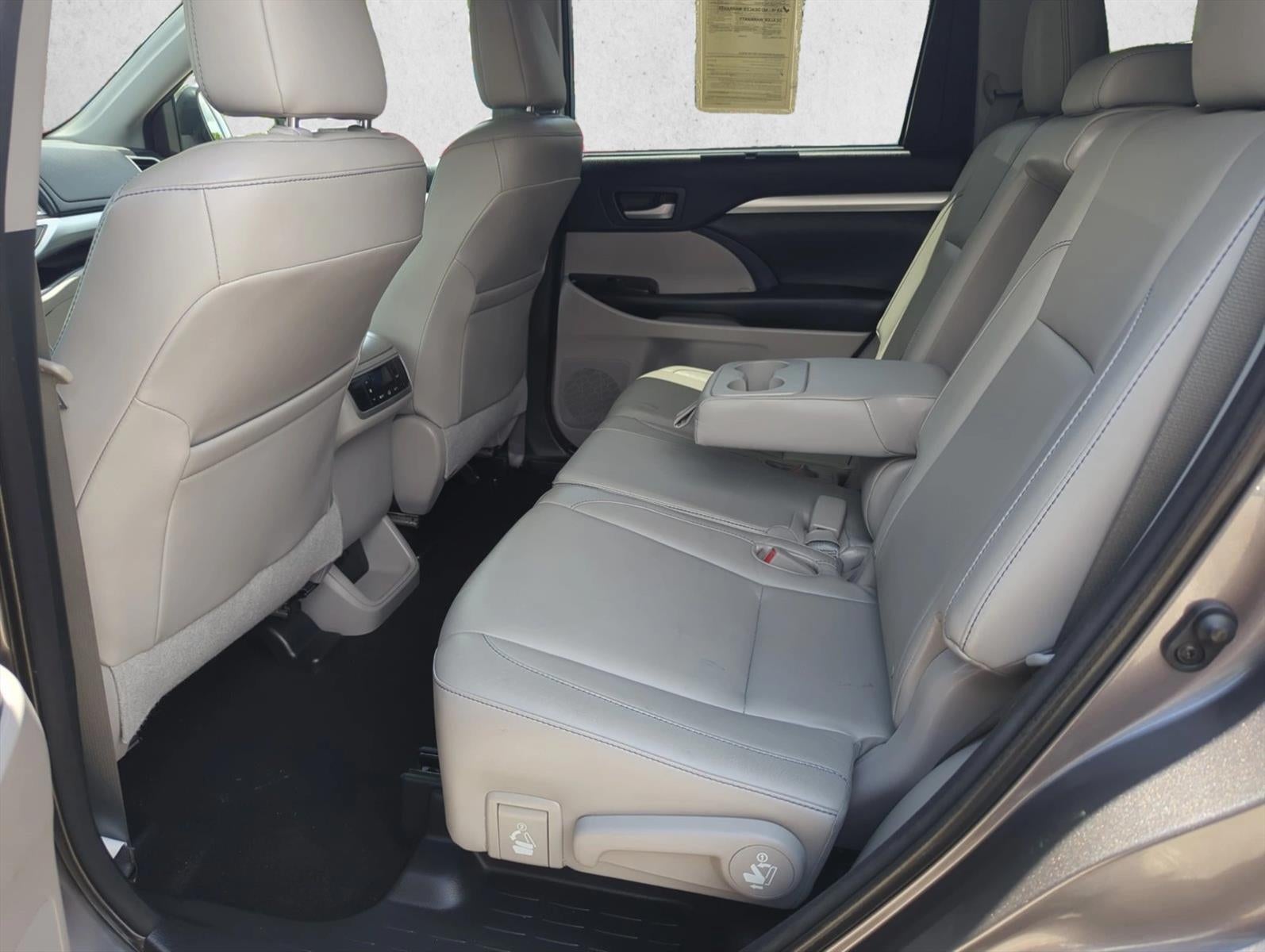 2015 Toyota Highlander FWD 4dr V6 XLE (Natl)