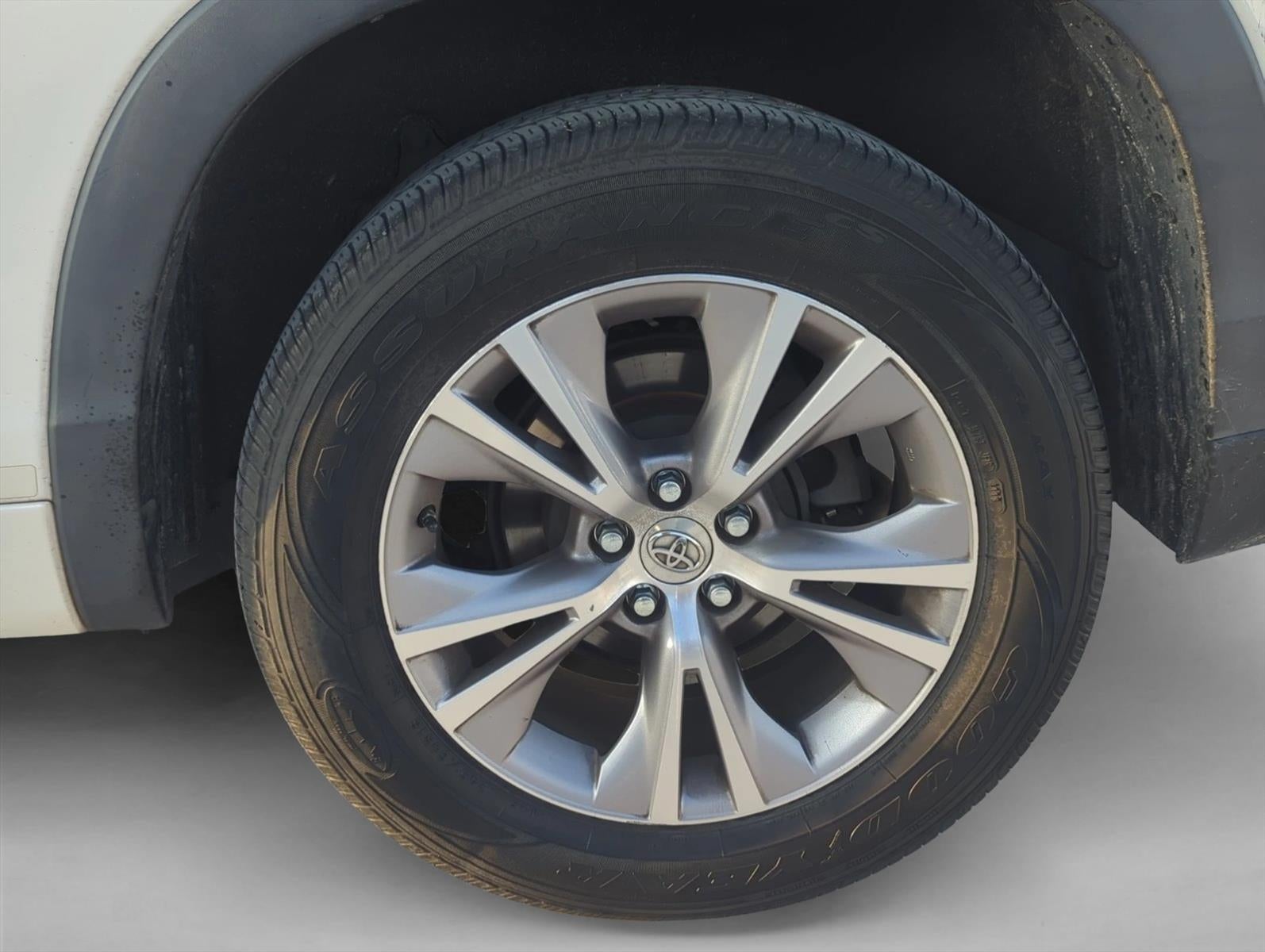 2014 Toyota Highlander FWD 4dr V6 XLE (Natl)