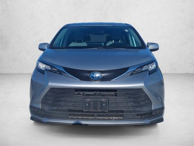 2021 Toyota Sienna LE FWD 8-Passenger (Natl)