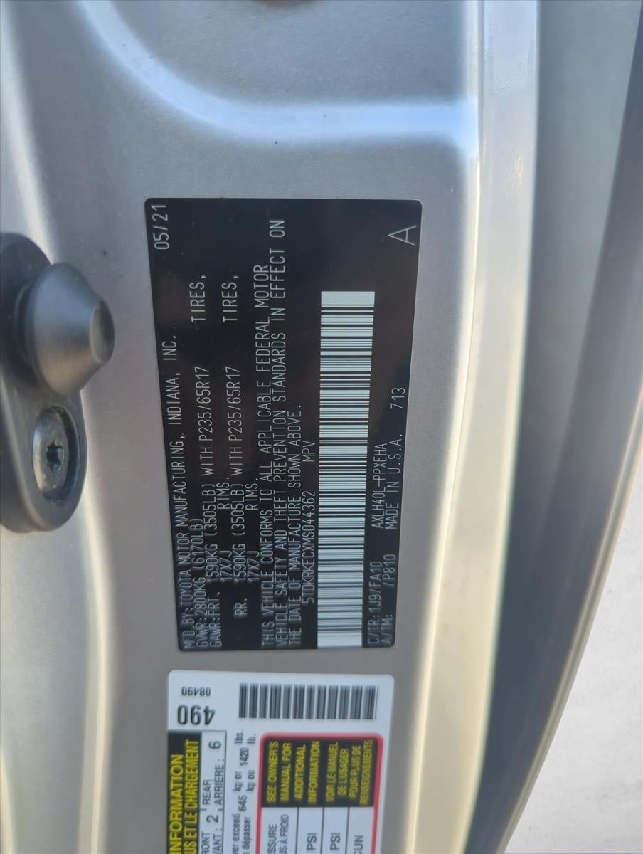 2021 Toyota Sienna LE FWD 8-Passenger (Natl)