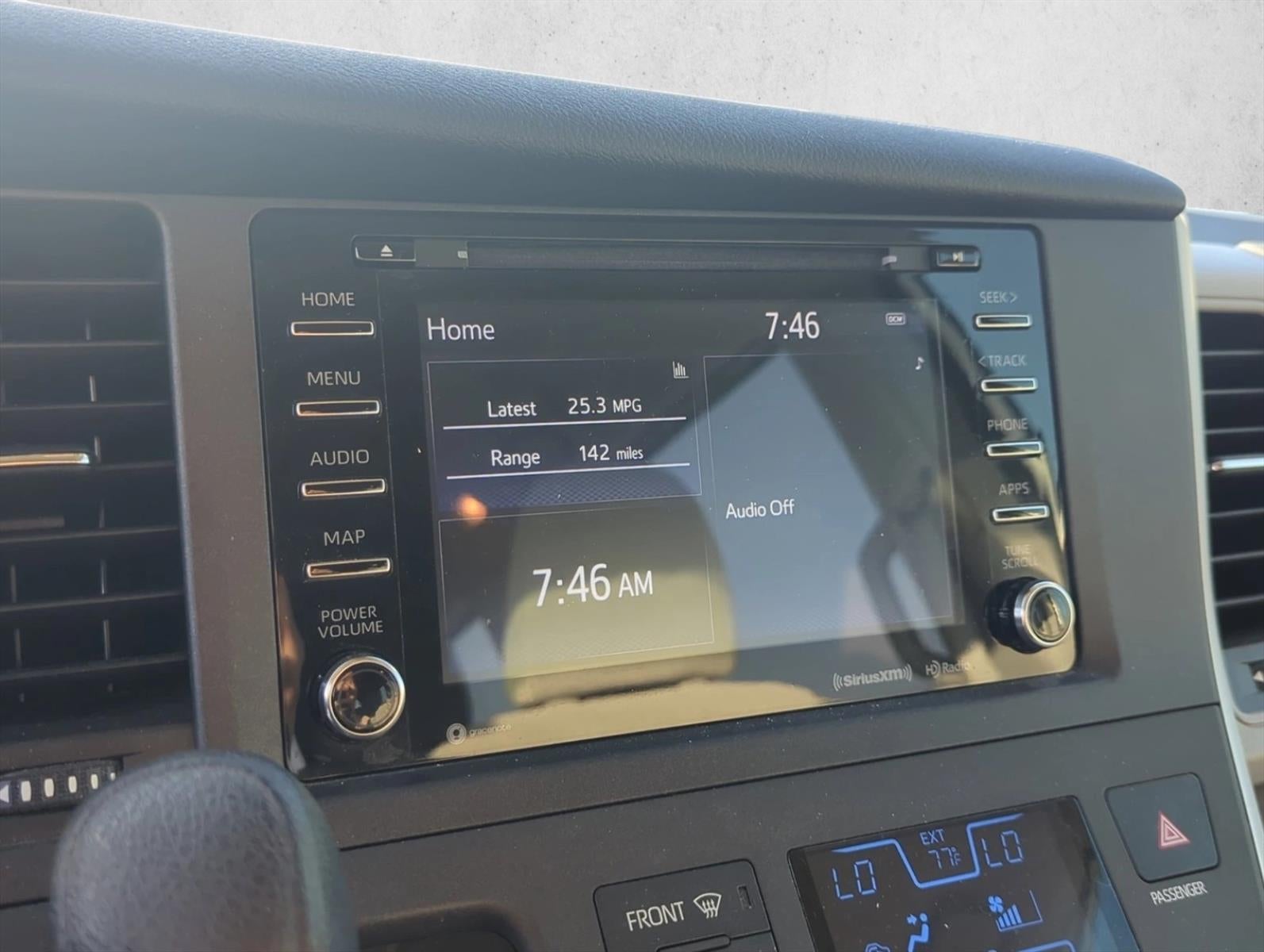 2020 Toyota Sienna LE FWD 8-Passenger (Natl)
