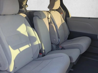 2020 Toyota Sienna LE FWD 8-Passenger (Natl)