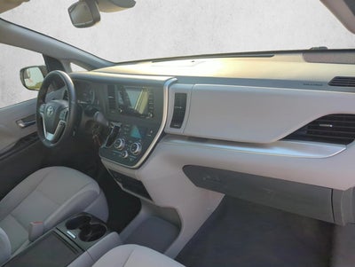 2020 Toyota Sienna LE FWD 8-Passenger (Natl)