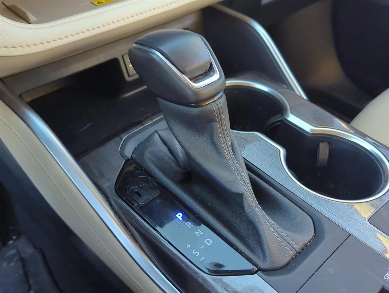 2024 Toyota Highlander Hybrid Limited AWD (Natl)