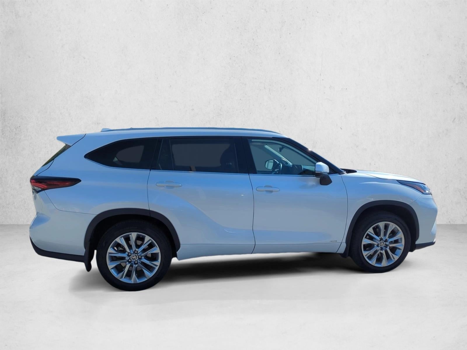 2024 Toyota Highlander Hybrid Limited AWD (Natl)