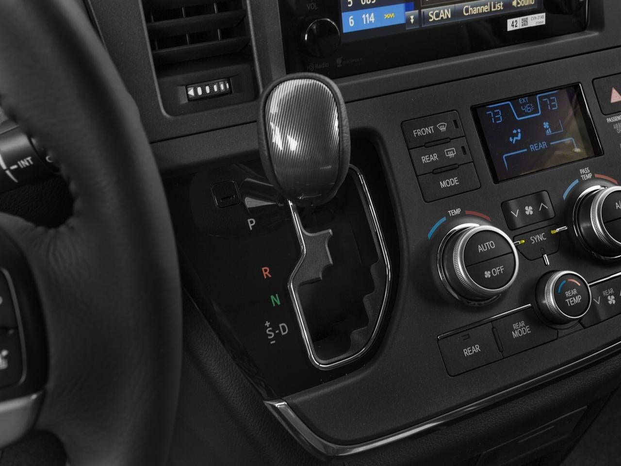 2017 Toyota Sienna SE FWD 8-Passenger (Natl)