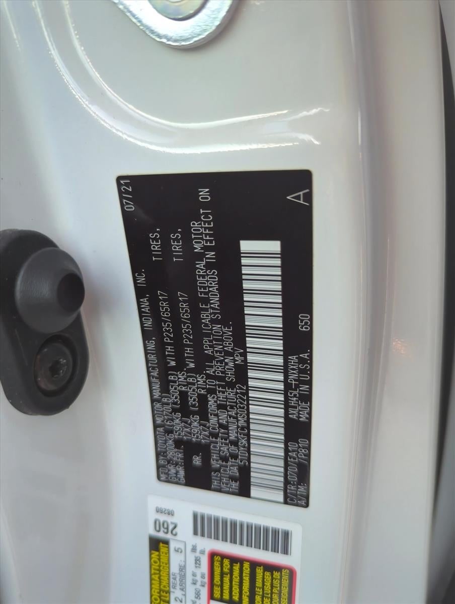 2021 Toyota Sienna XLE AWD 7-Passenger (Natl)