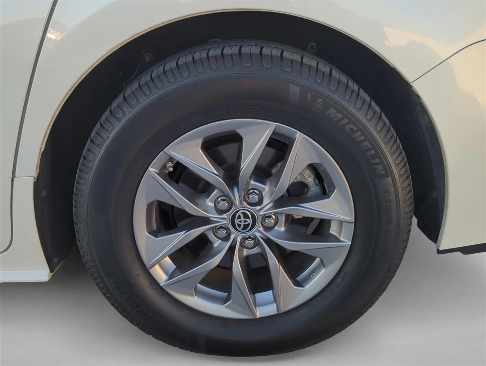 2021 Toyota Sienna XLE AWD 7-Passenger (Natl)