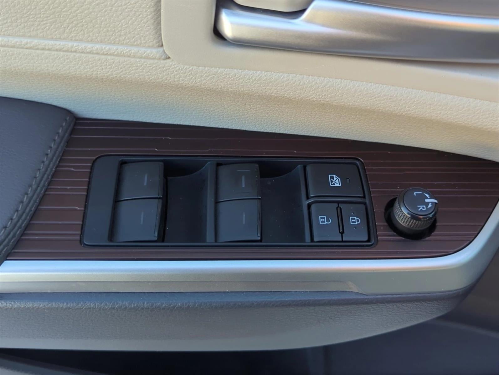 2021 Toyota Sienna XLE AWD 7-Passenger (Natl)