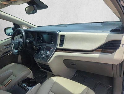 2019 Toyota Sienna XLE Premium FWD 8-Passenger (Natl)