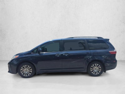 2019 Toyota Sienna XLE Premium FWD 8-Passenger (Natl)