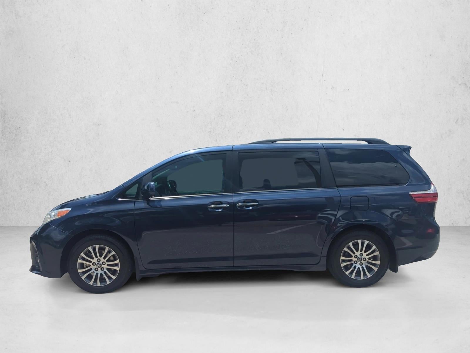 2019 Toyota Sienna XLE Premium FWD 8-Passenger (Natl)