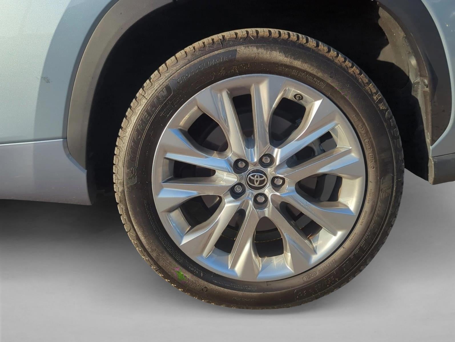 2021 Toyota Highlander Limited FWD (GS)