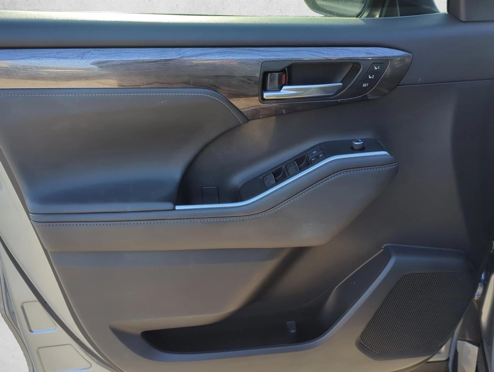 2021 Toyota Highlander Limited FWD (GS)