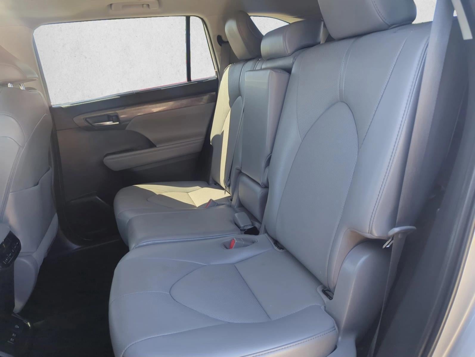 2021 Toyota Highlander Limited FWD (GS)