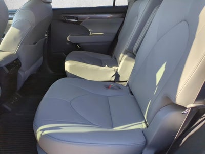 2021 Toyota Highlander Limited FWD (GS)