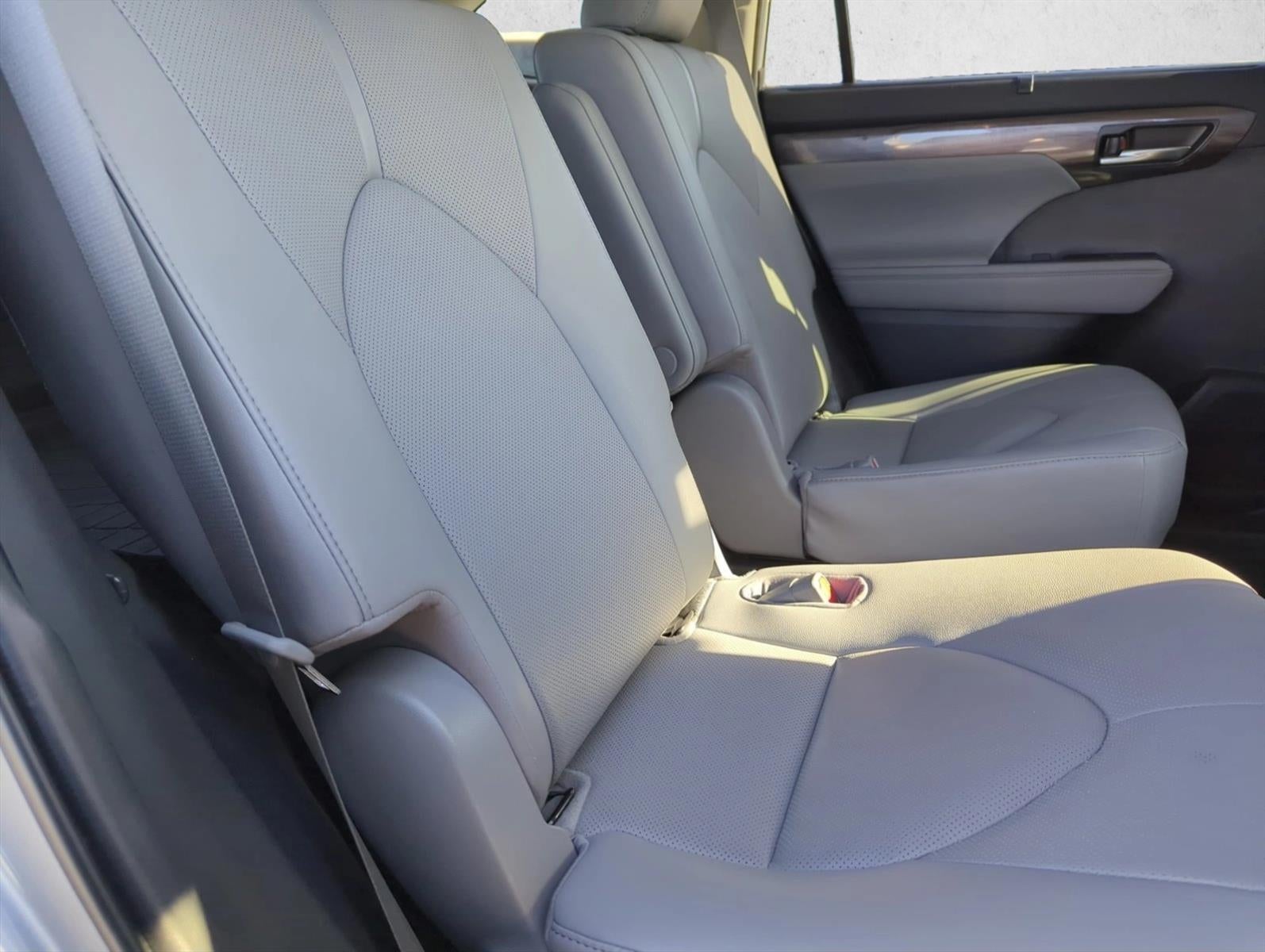 2021 Toyota Highlander Limited FWD (GS)