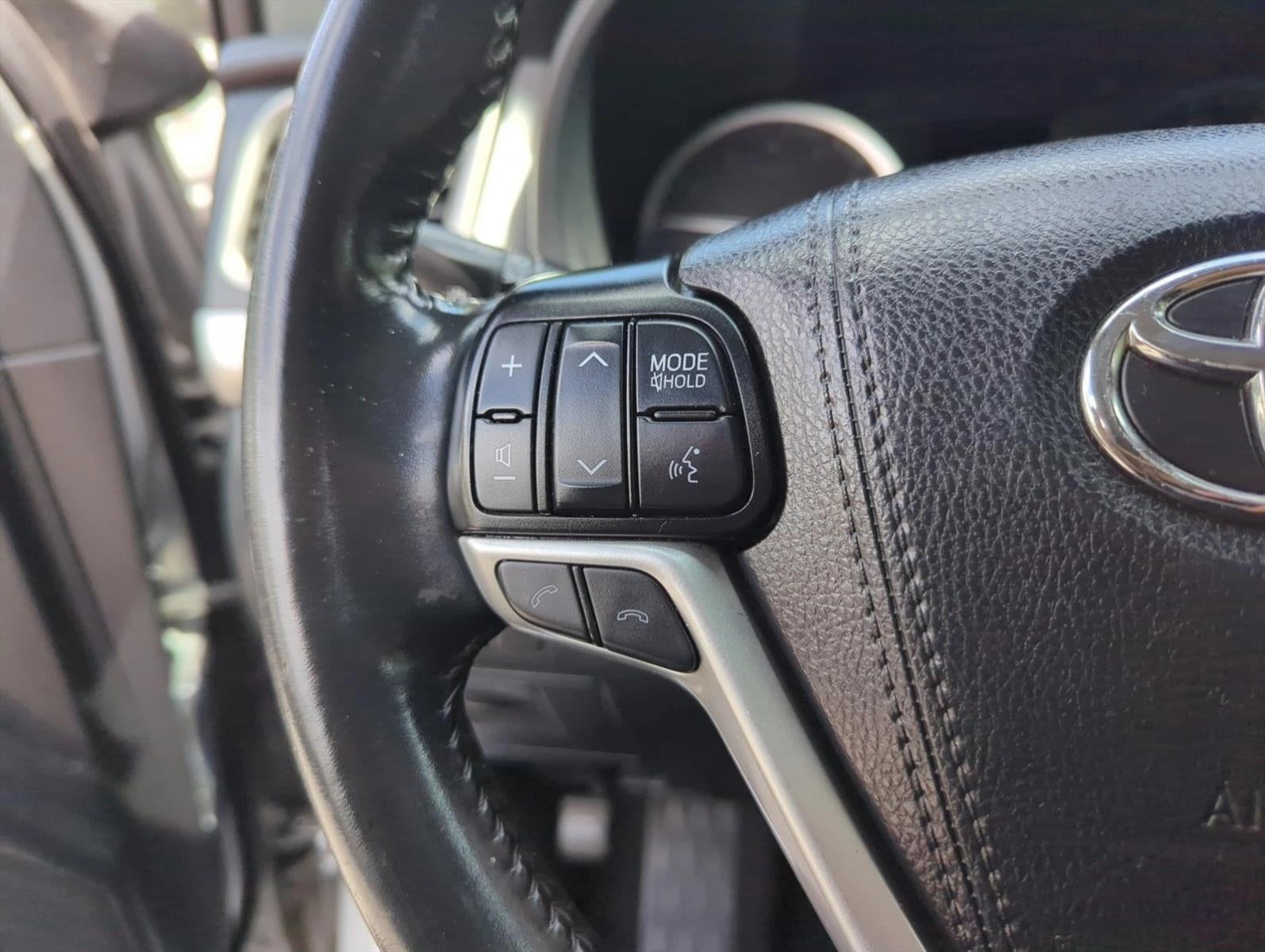 2019 Toyota Highlander Limited V6 FWD (GS)