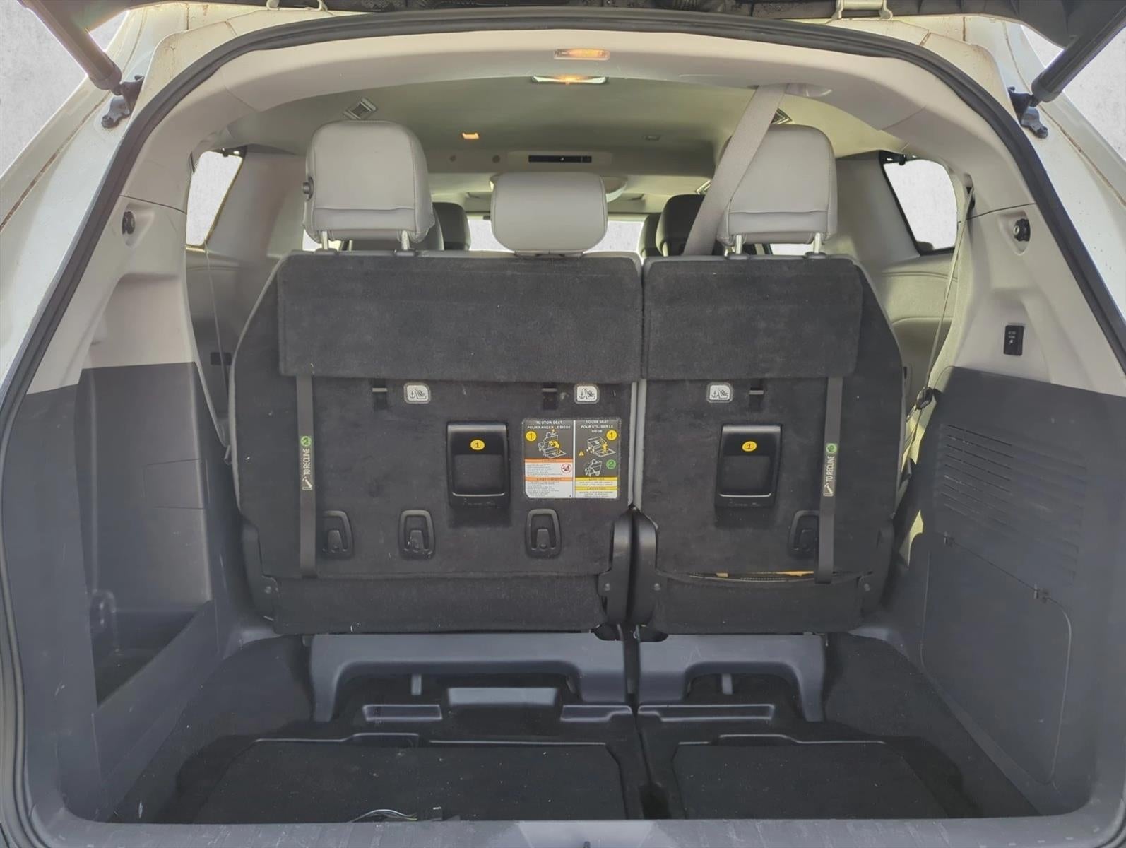 2021 Toyota Sienna Limited FWD 7-Passenger (GS)