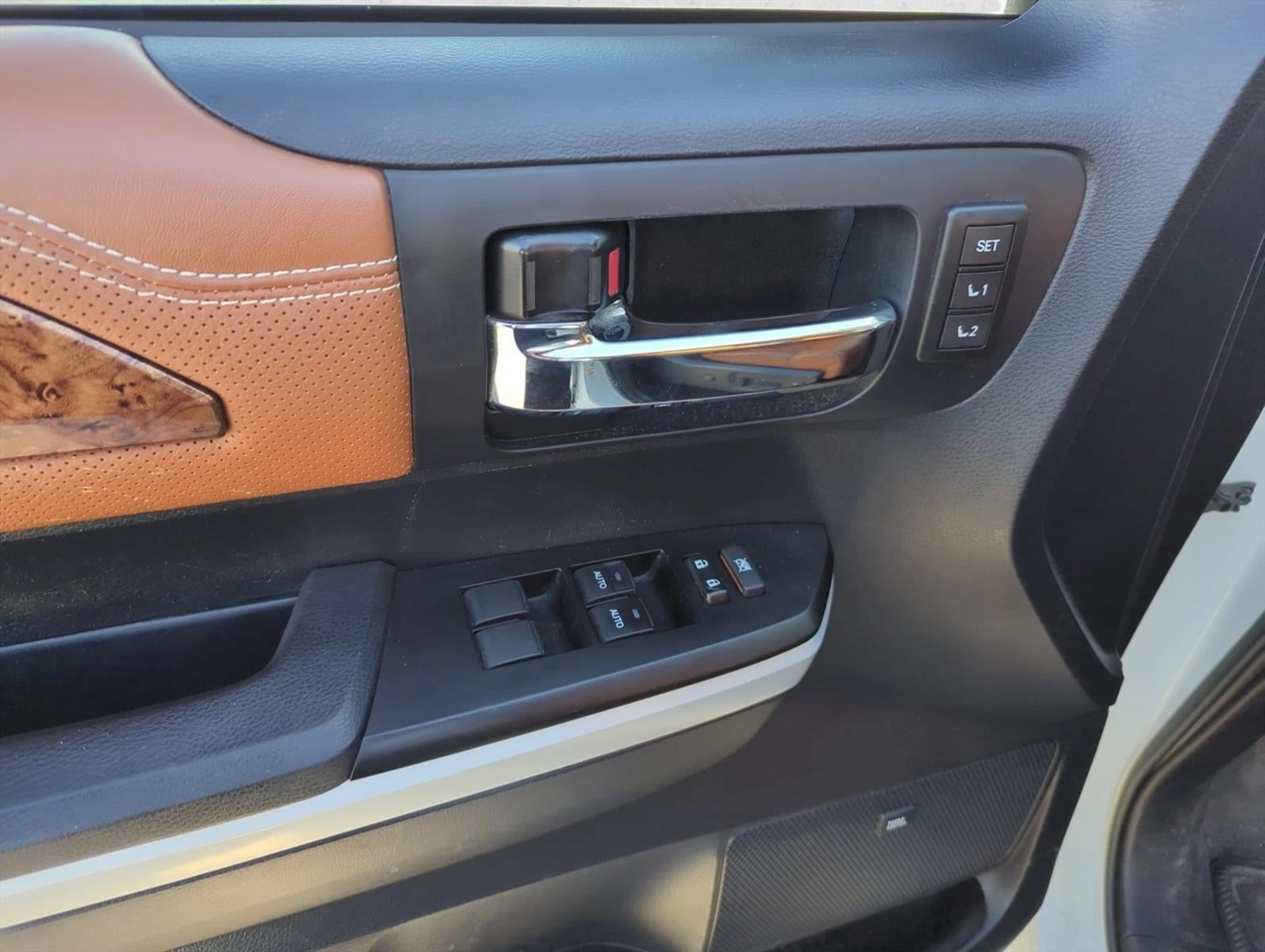 2018 Toyota Tundra 4WD 4WD 1794 Edition CrewMax 5.5' Bed 5.7L FFV (Natl)