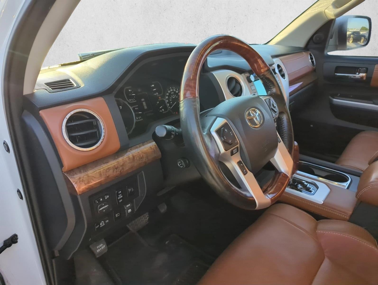 2018 Toyota Tundra 4WD 4WD 1794 Edition CrewMax 5.5' Bed 5.7L FFV (Natl)